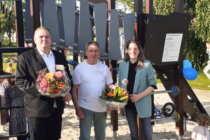 Officiële opening speeltuintje Neer